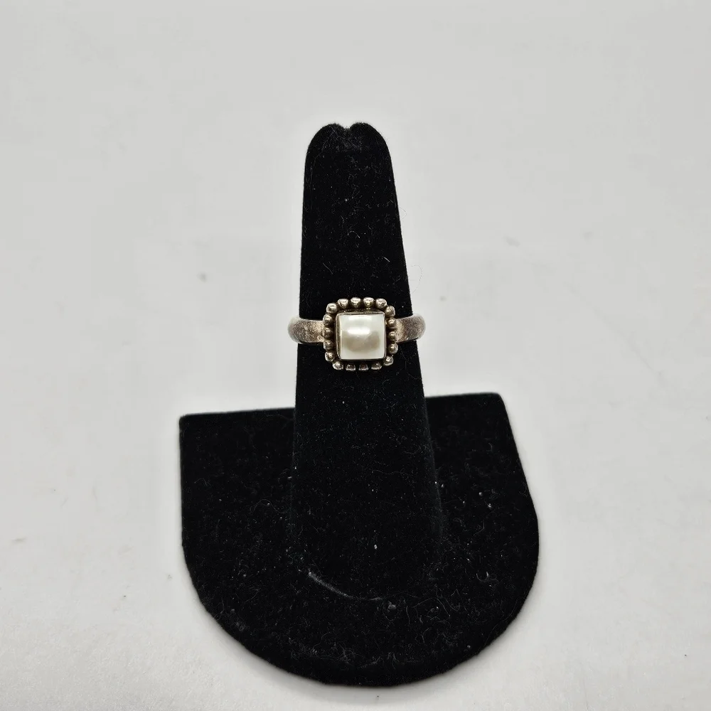 Silpada sterling silver button frame pearl ring size 6
